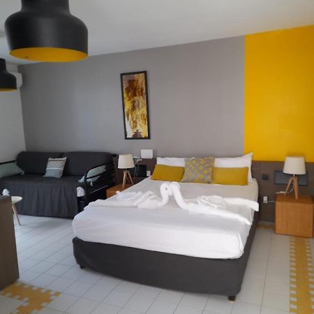 Studio 25 M Manganao Joela 4 Personnes Avec Machine A Laver (Adults Only) Saint-Francois (Grande-Terre) Exterior foto